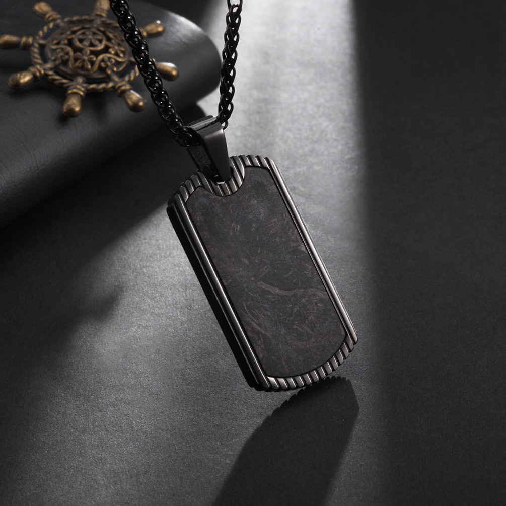 Pendentif en Fiber de carbone  - Men Accessories List avis et prix